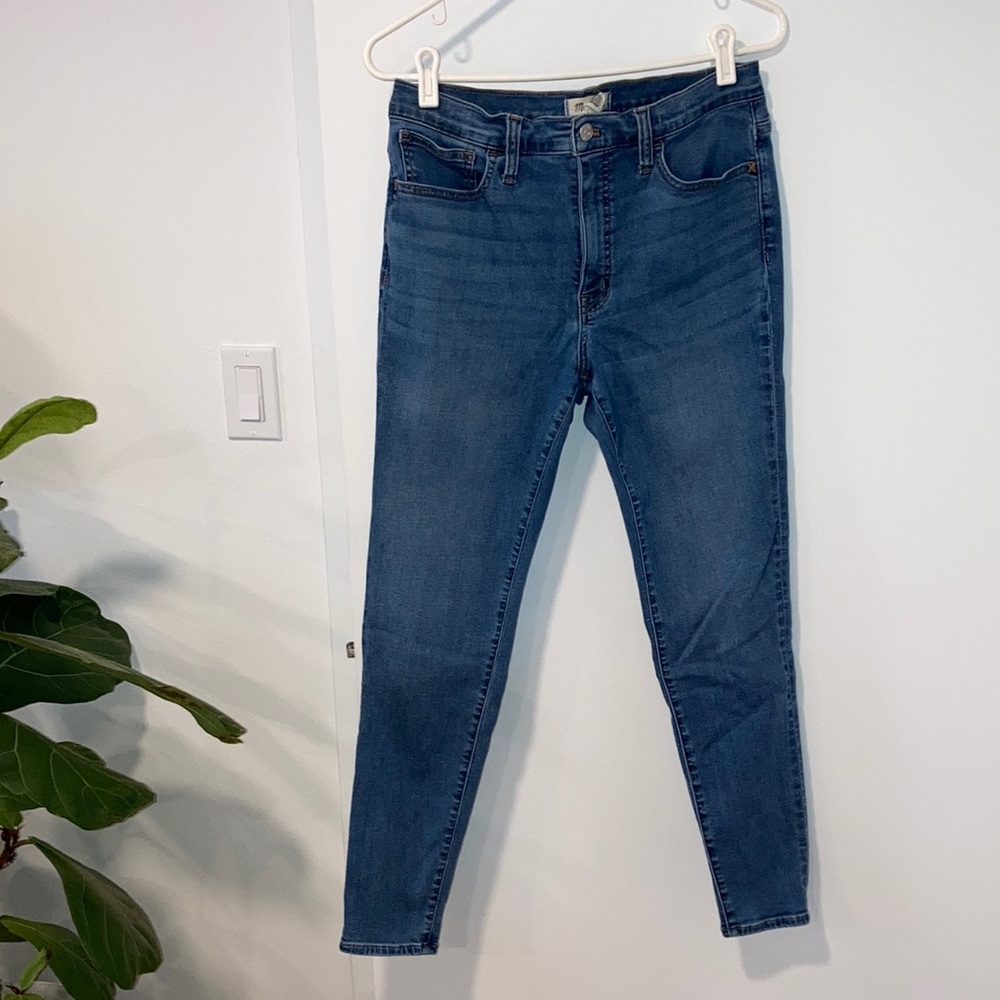 Size 29 Madewell Roadtripper jean.
